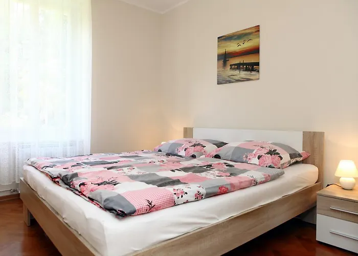 Sm Boutique Center With Garden And Parking ポルトローシュ