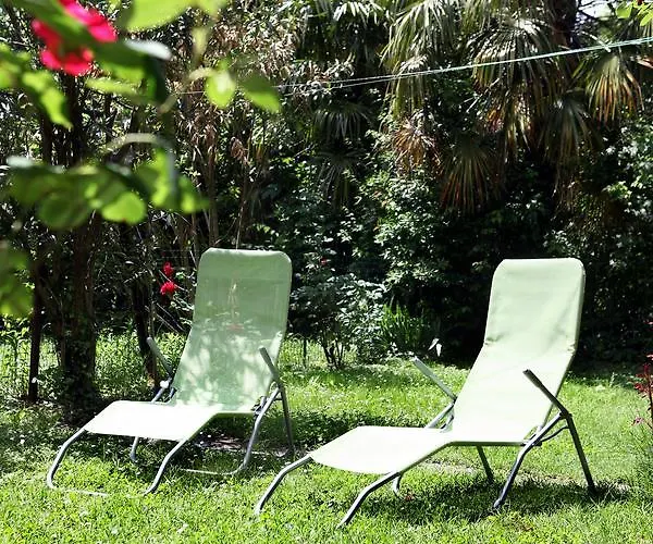 Sm Boutique Center With Garden And Parking Appartement